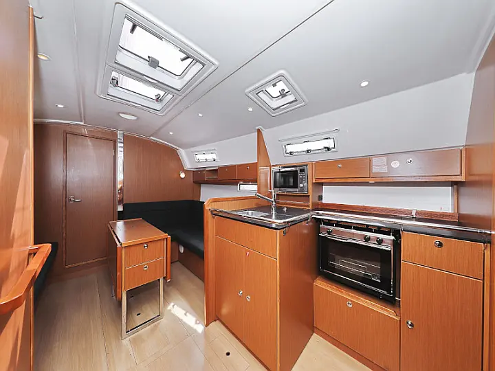 Bavaria 36 Cruiser - 