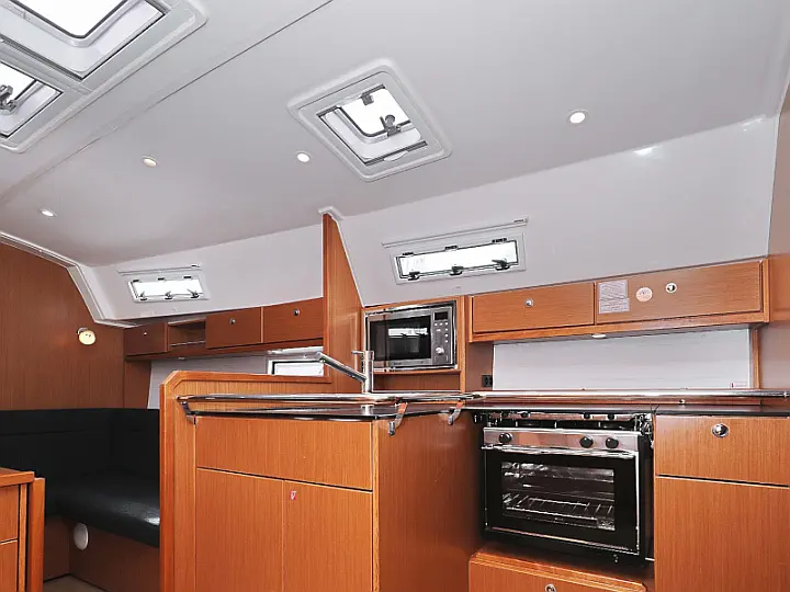 Bavaria 36 Cruiser - 