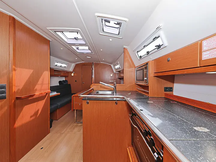 Bavaria 36 Cruiser - 