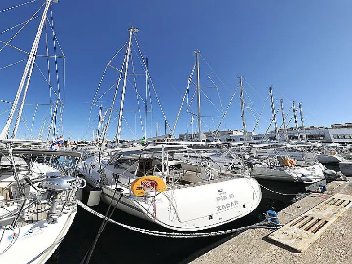 Bavaria Cruiser 40 - 