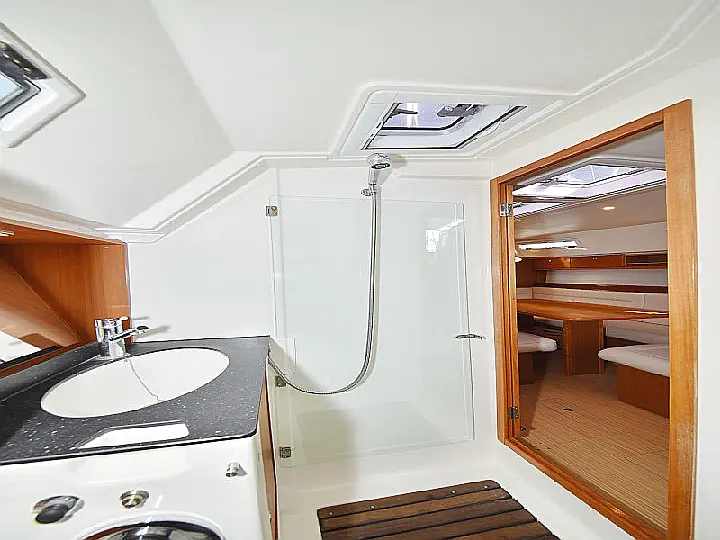 Bavaria Cruiser 40 - 