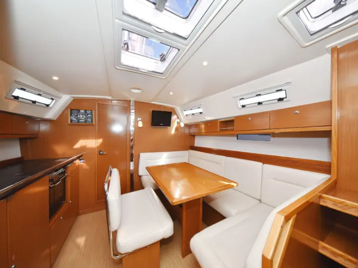 Bavaria Cruiser 40 - 