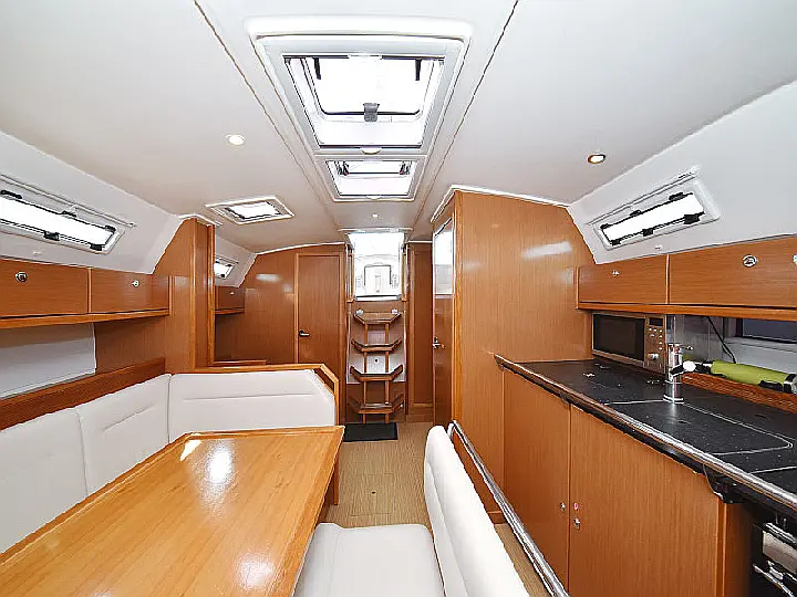 Bavaria Cruiser 40 - 