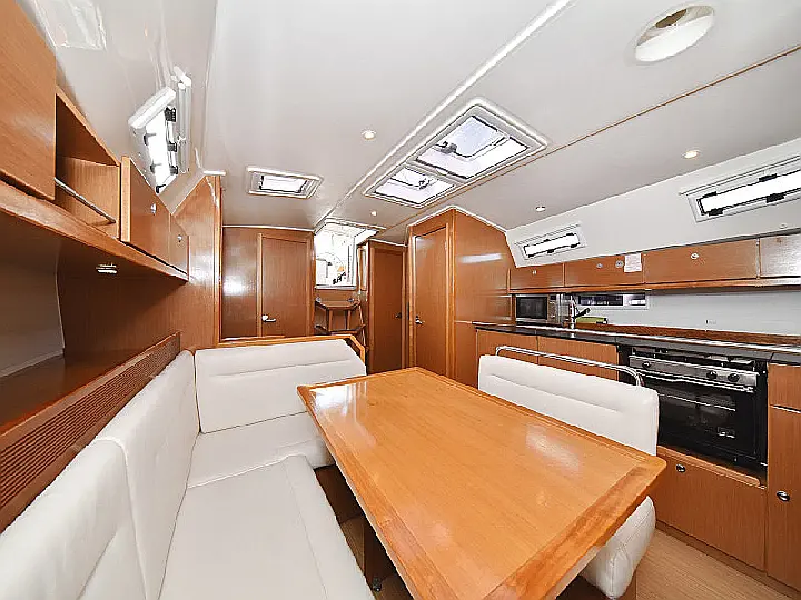 Bavaria Cruiser 40 - 