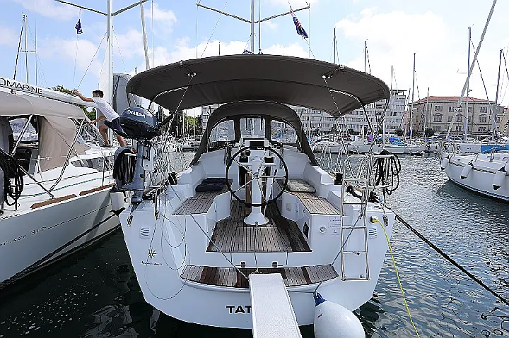 Sun Odyssey 319 - 