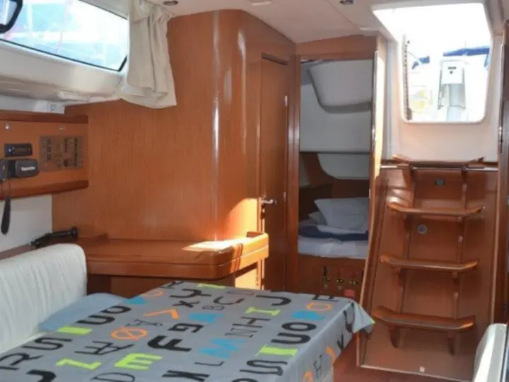 BENETEAU Oceanis 43.4 REFIT 2019 - 