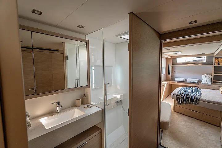 Lagoon 55 - Master cabin