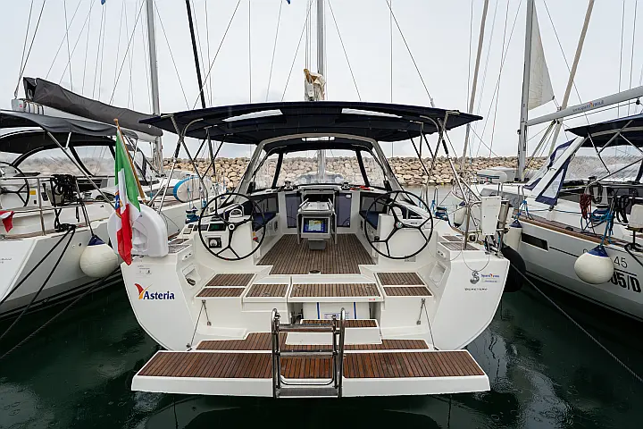 Oceanis 45 - Boat
