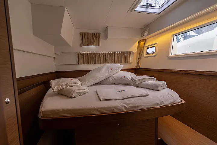 Lagoon 42 - Cabin
