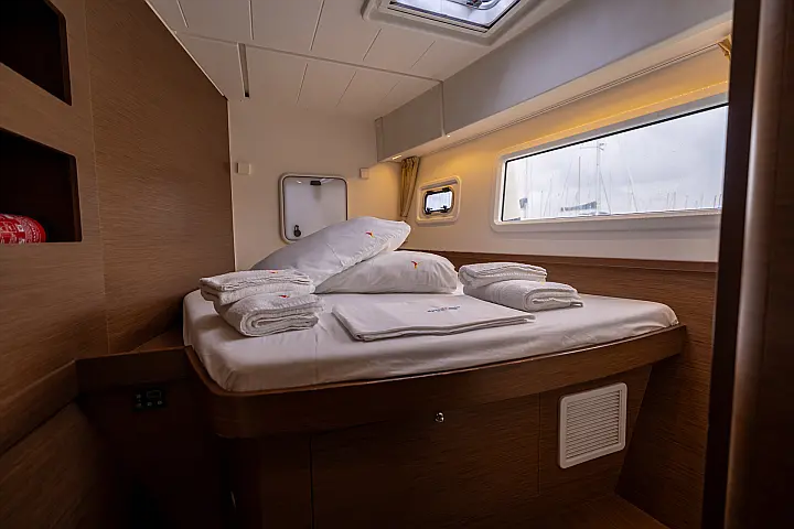Lagoon 42 - Cabin