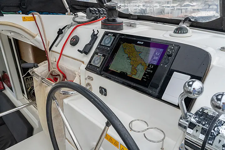 Lagoon 40 - Exterior