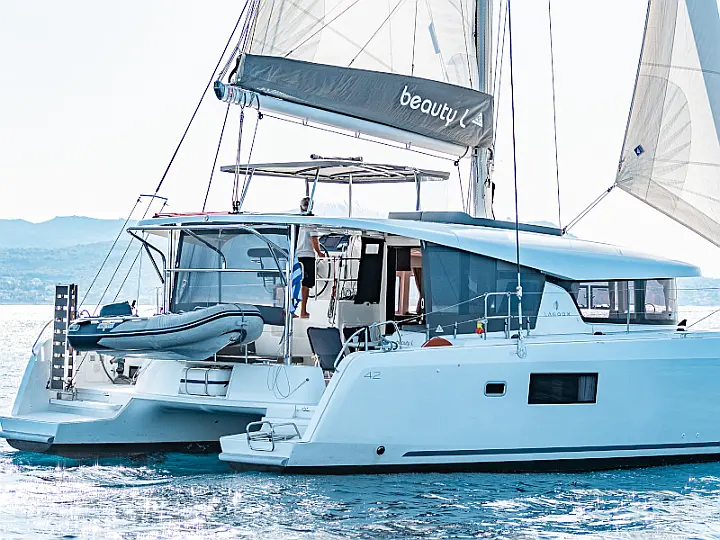 Lagoon 42 - 