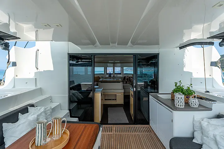 Lagoon 51 - Owner's Version - Cockpit