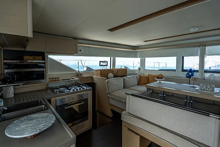 Lagoon 51 - Owner's Version - Dinette