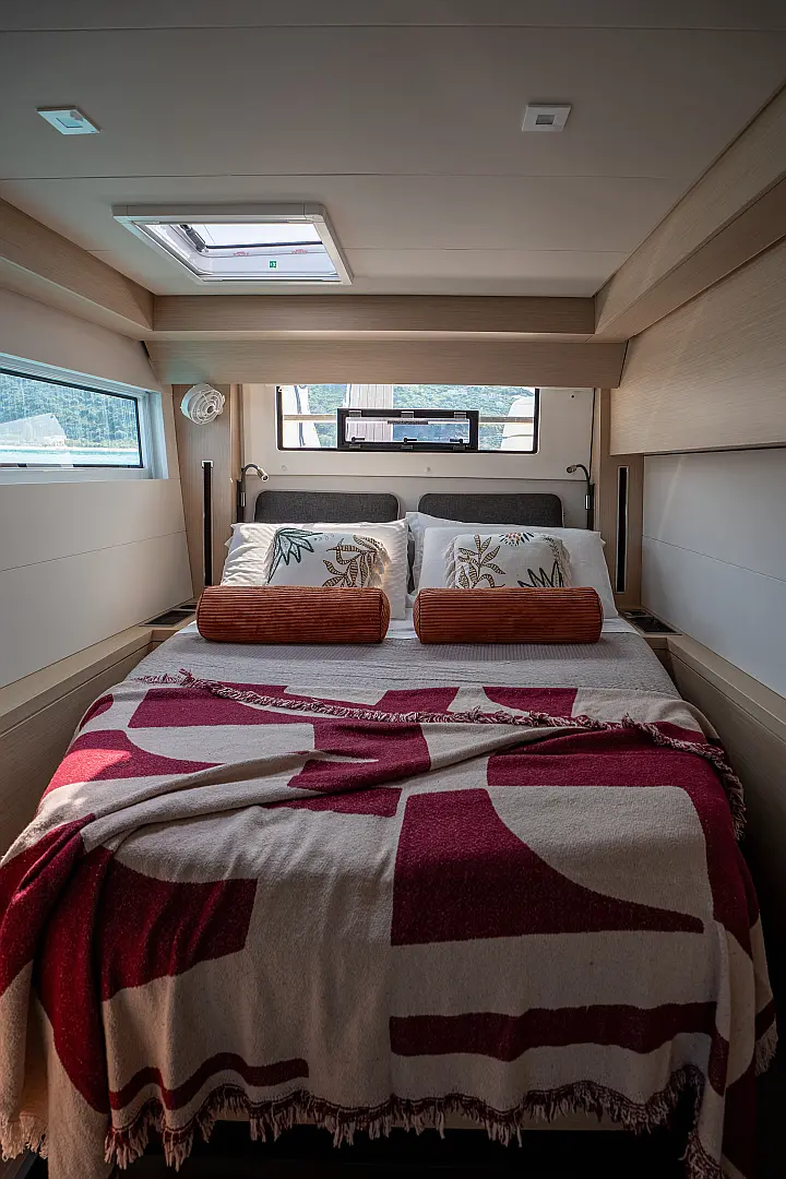 Lagoon 51 - Owner's Version - Master cabin