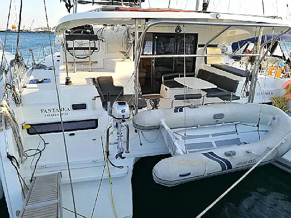 Lagoon 42