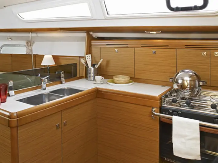 Sun Odyssey 36i REFIT 2019 - 