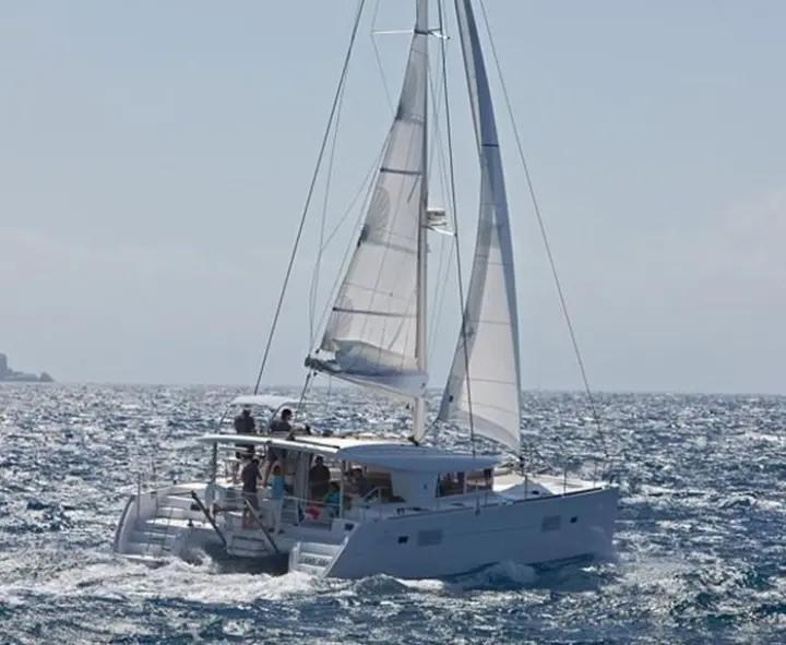 Lagoon 400 S2 - Exterior