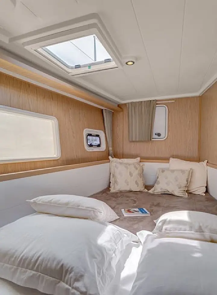 Lagoon 400 S2 - Interior