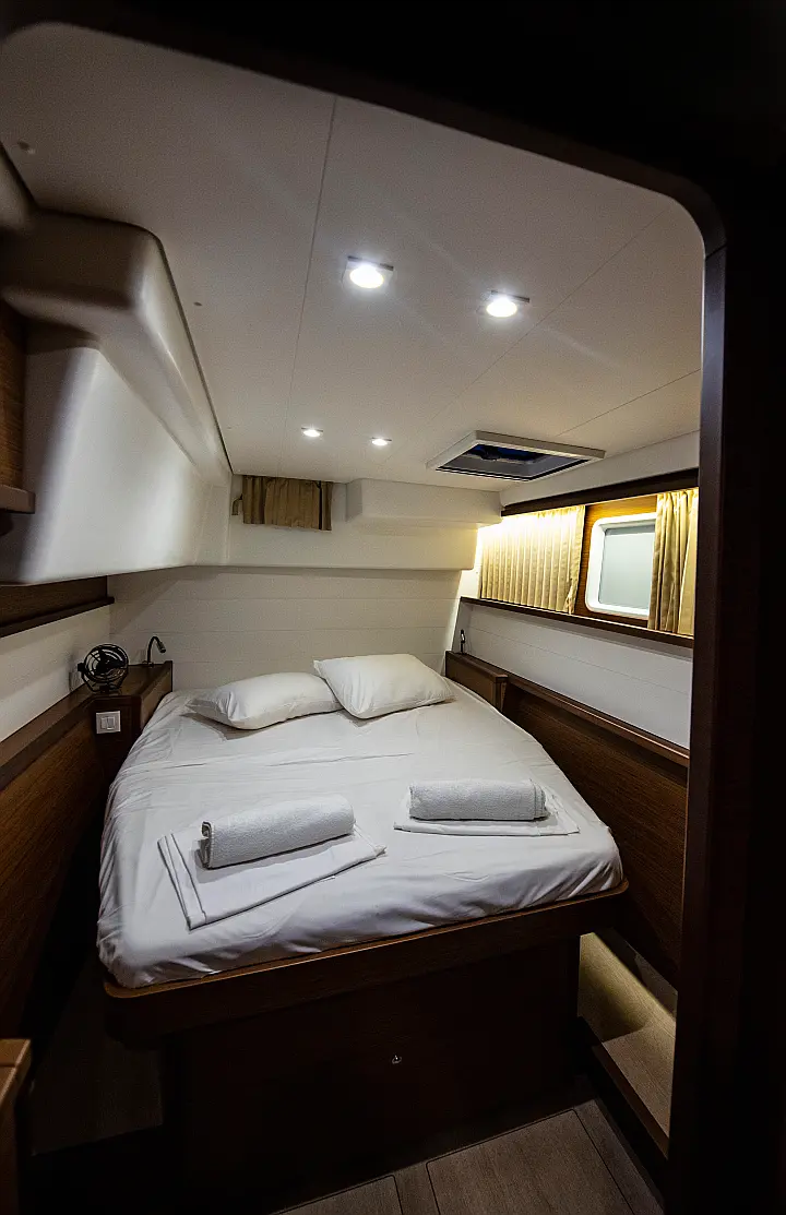 Lagoon 450 Flybridge - 