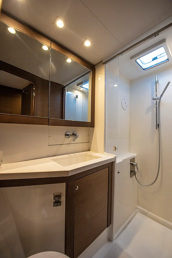 Lagoon 450 Flybridge - 