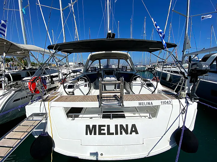 Oceanis 48 - External image