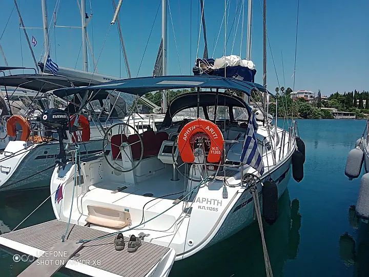 Bavaria Cruiser 41 - External image