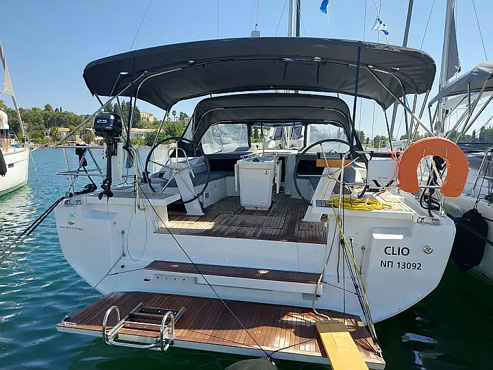Oceanis 46.1 - External image