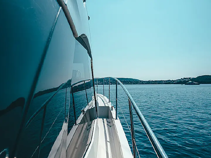 Bavaria R40 FLY - 