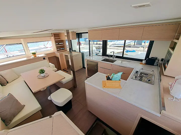 LAGOON 46 / 4 CABINS - 