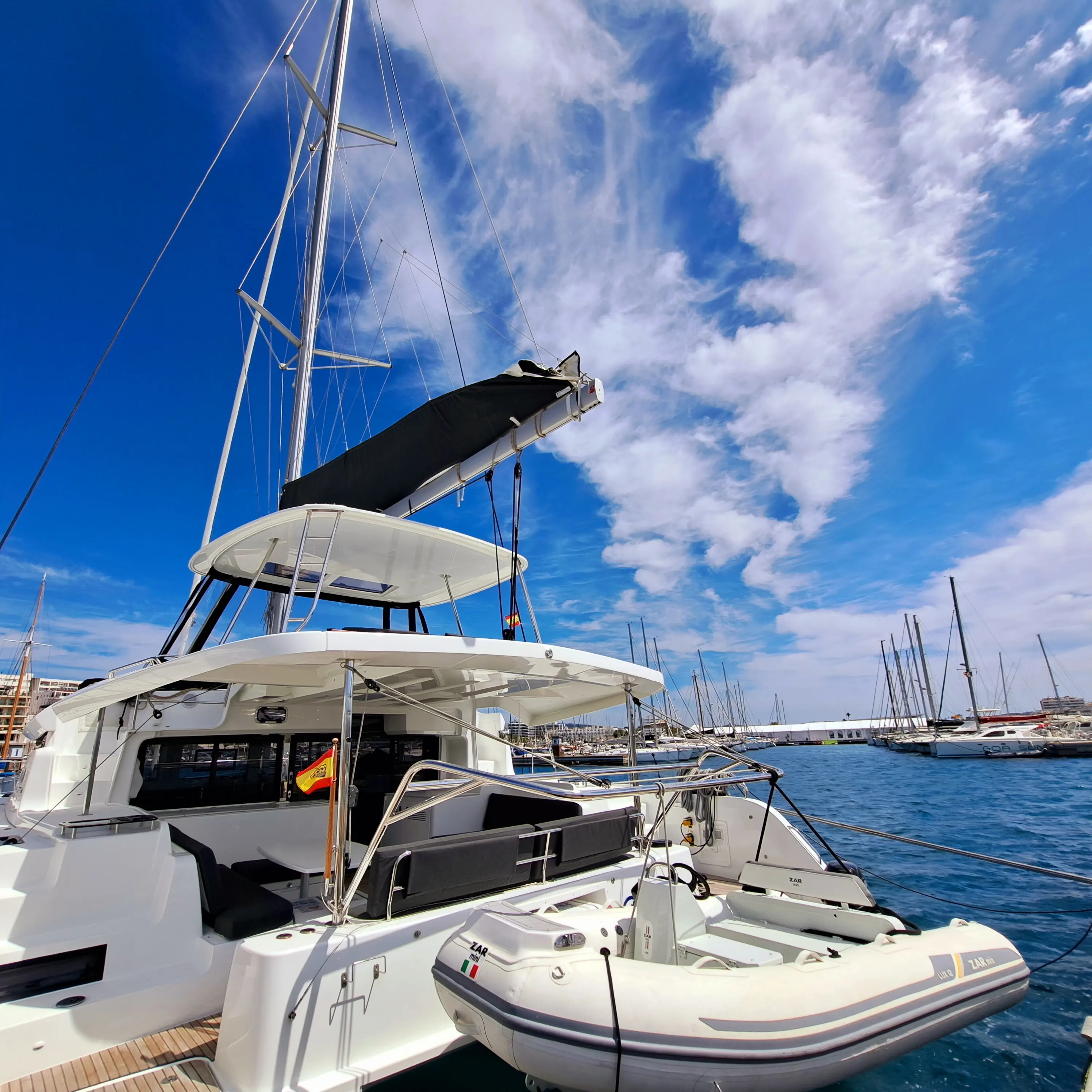 LAGOON 46 / 4 CABINS - 