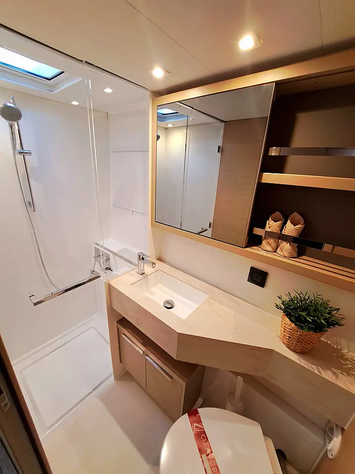 LAGOON 46 / 4 CABINS - 