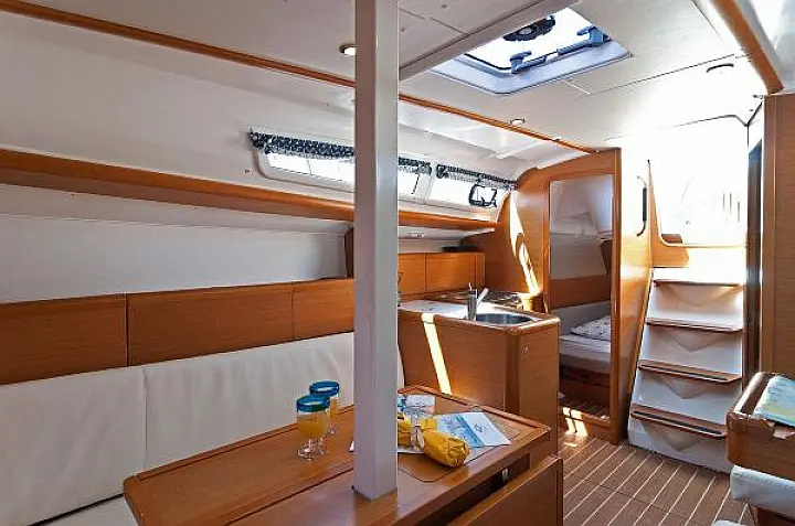 Sun Odyssey 33i - 