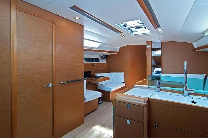 Sun Odyssey 449 - 