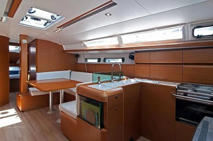Sun Odyssey 449 - 