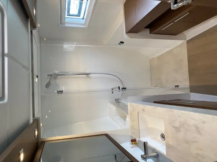 Lagoon 46 owner version - 