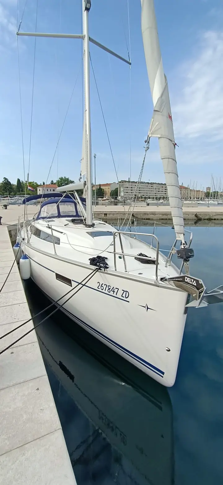 Bavaria Cruiser 37 - 