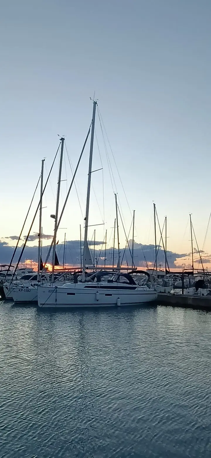 Bavaria Cruiser 37 - 