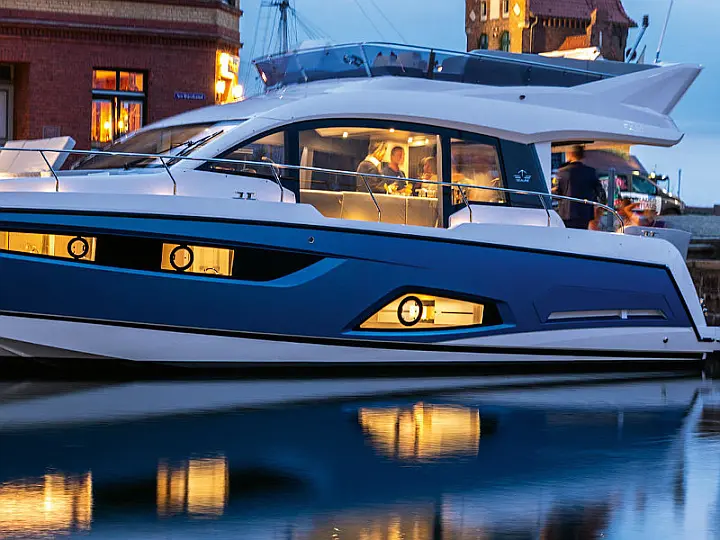 Sealine F430  - 