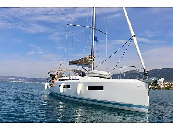 Sun Odyssey 440