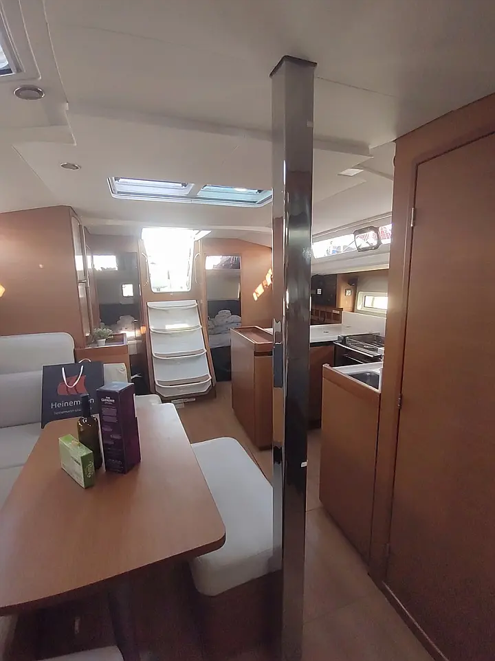 Sun Odyssey 440 - 