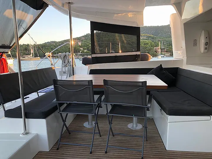 Lagoon 450  Flybridge - 