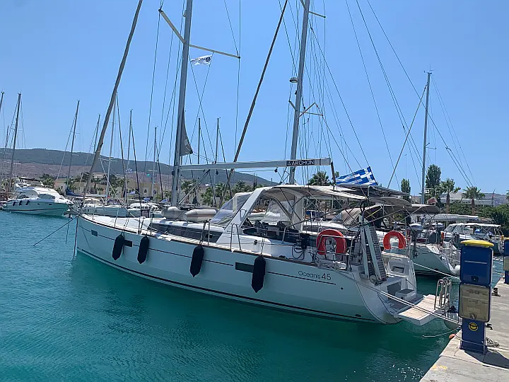 Oceanis 45/3 - External image