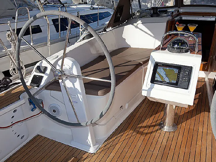 Bavaria Cruiser 37  - 