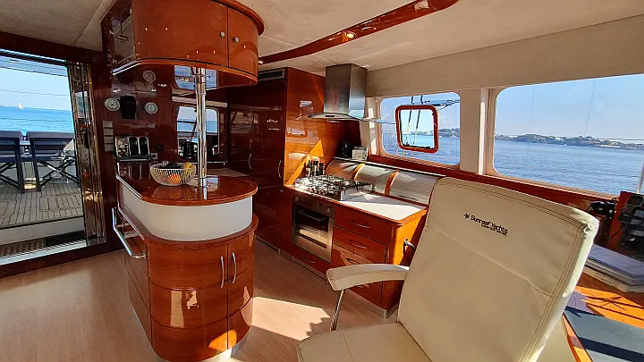 SUNREEF 62 - GALLEY