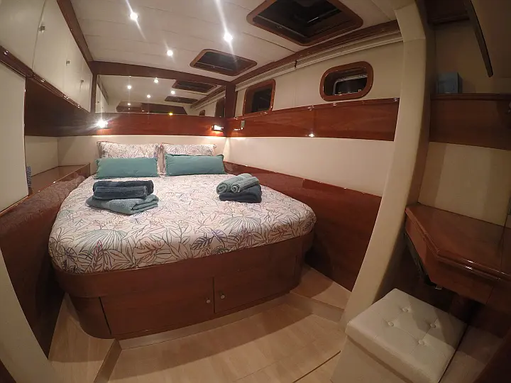 SUNREEF 62 - CABIN VIP