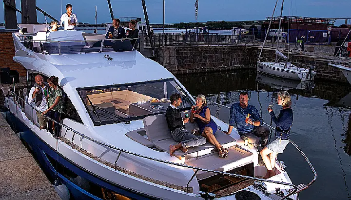 Sealine F430 - 