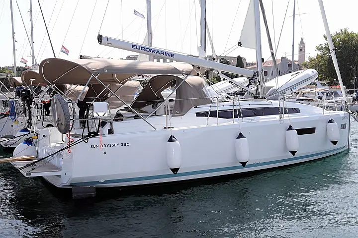 Sun Odyssey 380 - 