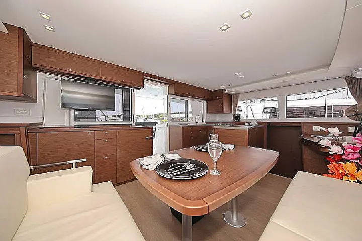 Lagoon 450 Sport - 