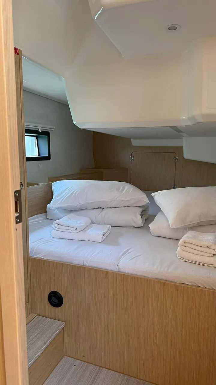 Bavaria C42 - 